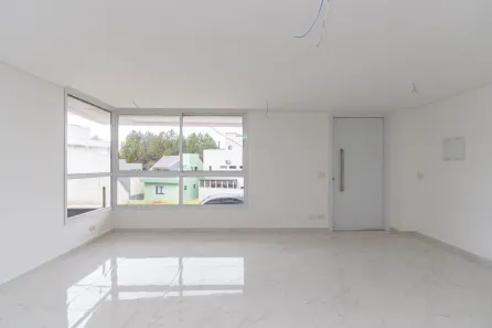 Casa de Condomínio com 3 Quartos à venda, 212m² no Santa Cândida, Curitiba
