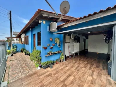 Casa com 3 Quartos à venda, 80m² no Olaria, Canoas