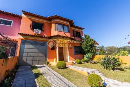 Casa com 3 Quartos à venda, 197m² no Espírito Santo, Porto Alegre
