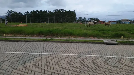Lote/Terreno à venda, 318m² no Mirim, Imbituba