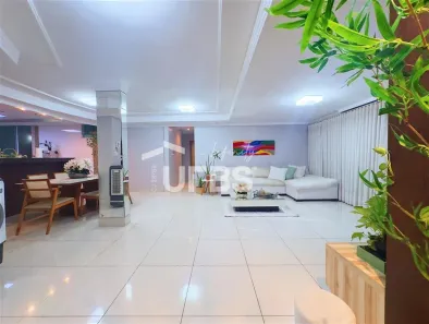 Casa com 3 Quartos à venda, 410m² no Setor Coimbra, Goiânia