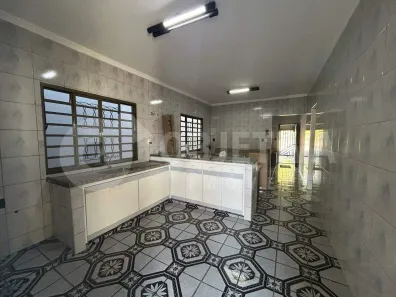 Casa com 5 Quartos à venda, 90m² no Residencial Gramado, Uberlândia
