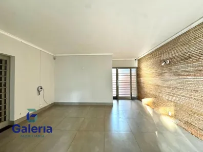 Casa com 3 Quartos para alugar, 326m² no Jardim Sumaré, Ribeirão Preto