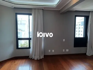 Apartamento com 3 Quartos para alugar, 193m² no Vila Uberabinha, São Paulo
