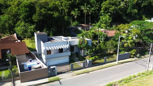 Casa com 3 Quartos à venda, 310m² no América, Joinville