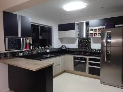 Casa com 2 Quartos à venda, 140m² no Parque Novo Mundo, Americana