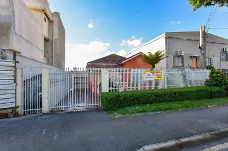 Lote/Terreno à venda, 200m² no Guaíra, Curitiba
