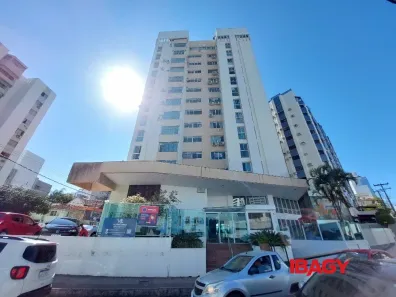 Apartamento com 3 Quartos para alugar, 89m² no Centro, Florianópolis