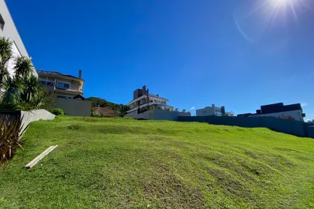Lote/Terreno à venda, 492m² no Vila Nova, Porto Alegre