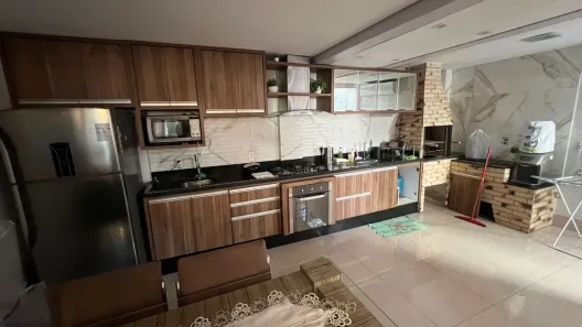 Casa de Condomínio com 4 Quartos à venda, 150m² no Petrópolis, Várzea Grande