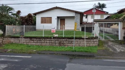 Casa com 3 Quartos à venda, 120m² no Lote Seis, Criciúma