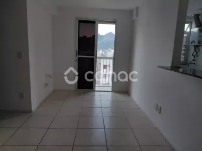 Apartamento com 2 Quartos para alugar, 54m² no Del Castilho, Rio de Janeiro