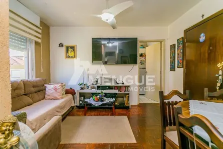 Apartamento com 2 Quartos à venda, 56m² no Passo da Areia, Porto Alegre