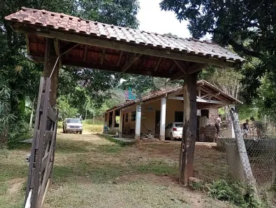 Fazenda/Sítio com 2 Quartos à venda, 12000m² no Centro, Guaratinguetá