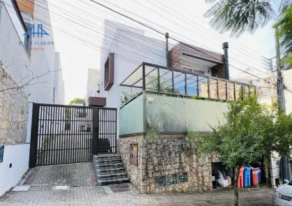 Casa com 3 Quartos à venda, 240m² no Córrego Grande, Florianópolis