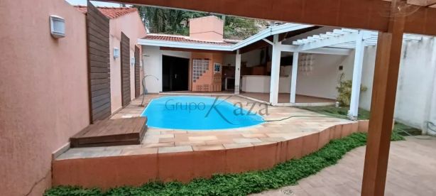 Casa de Condomínio com 4 Quartos à venda, 185m² no Residencial São Paulo, Jacareí