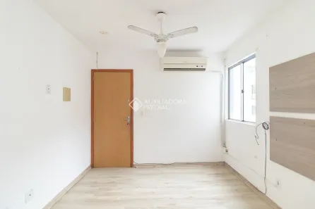 Apartamento com 2 Quartos para alugar, 40m² no Restinga, Porto Alegre