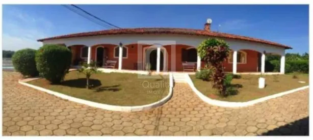Fazenda/Sítio com 3 Quartos à venda, 1500m² no Centro, Tatuí