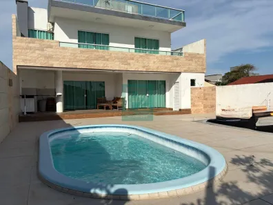 Casa com 3 Quartos à venda, 372m² no Canto Grande, Bombinhas