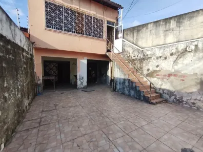 Casa com 8 Quartos à venda, 315m² no Mondubim, Fortaleza