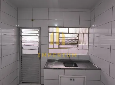 Casa com 1 Quarto para alugar, 40m² no Parque Novo Mundo, São Paulo