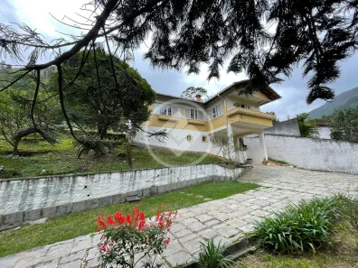 Casa com 3 Quartos à venda, 166m² no Cascata dos Amores, Teresópolis