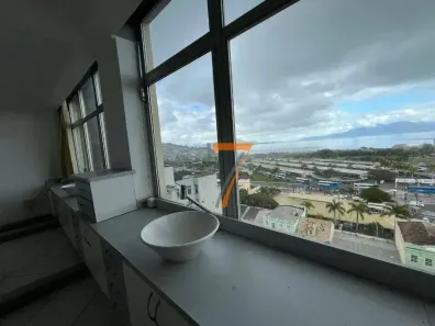 Sala Comercial para alugar, 106m² no Centro, Florianópolis