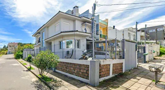 Casa com 3 Quartos à venda, 183m² no Guarujá, Porto Alegre