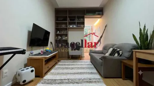 Apartamento com 2 Quartos à venda, 74m² no Leme, Rio de Janeiro