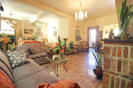 Casa com 6 Quartos à venda, 357m² no Bela Vista, Porto Alegre