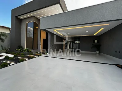 Casa com 3 Quartos à venda, 250m² no Parque Amazônia, Goiânia