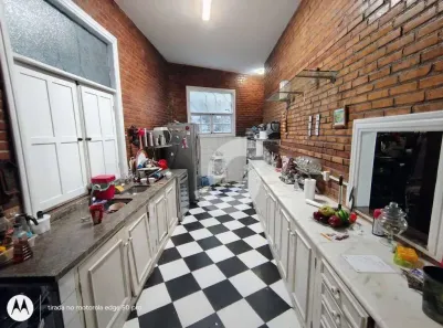Casa de Condomínio com 3 Quartos à venda, 310m² no Maria Paula, São Gonçalo