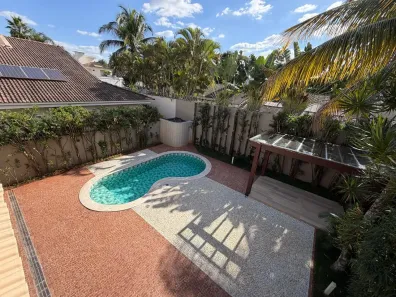Casa de Condomínio com 5 Quartos à venda, 408m² no Jardim Karaíba, Uberlândia