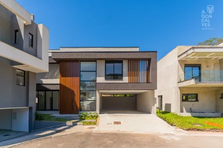 Casa de Condomínio com 3 Quartos à venda, 250m² no Campo Comprido, Curitiba