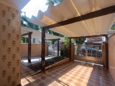 Casa com 4 Quartos para alugar, 180m² no Embaré, Santos
