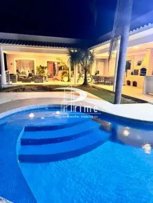Casa com 5 Quartos à venda, 350m² no Itaipu, Niterói