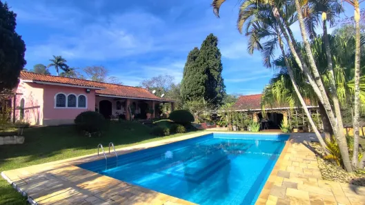 Fazenda/Sítio com 5 Quartos à venda, 7000m² no , Mairinque