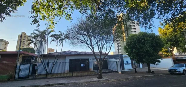 Imóvel Comercial com 3 Quartos para alugar, 213m² no Centro, Londrina