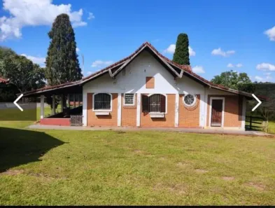 Fazenda/Sítio com 3 Quartos à venda, 200m² no , Bofete