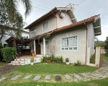 Casa com 2 Quartos à venda, 190m² no Lagoa da Conceição, Florianópolis