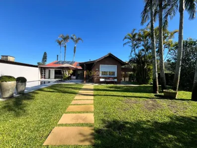 Casa com 3 Quartos à venda, 180m² no XANGRI-LÁ, Xangri-lá