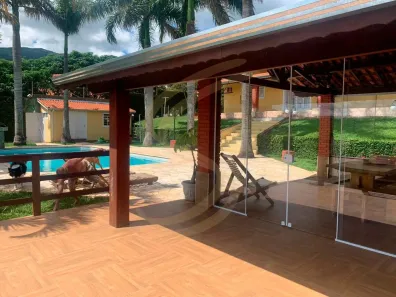 Fazenda/Sítio com 4 Quartos à venda, 2100m² no Pires, Extrema