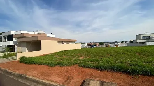Lote/Terreno à venda, 300m² no Terras de Santo Antônio, Itapetininga