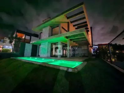 Casa de Condomínio com 4 Quartos à venda, 582m² no Campeche, Florianópolis