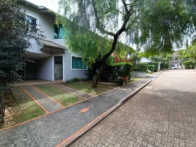 Casa de Condomínio com 3 Quartos à venda, 196m² no Jardim Europa, Goiânia