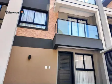 Casa de Condomínio com 3 Quartos à venda, 134m² no Santa Cândida, Curitiba
