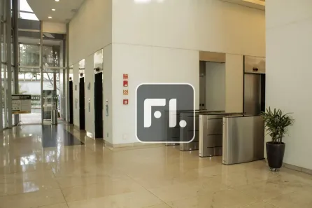 Sala Comercial para venda ou aluguel, 132m² no Vila Almeida, São Paulo