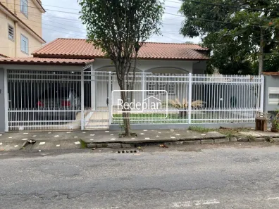 Casa com 3 Quartos à venda, 215m² no Voldac, Volta Redonda