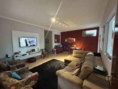 Casa com 2 Quartos à venda, 200m² no Jardim Ivana, São Paulo