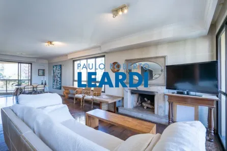 Apartamento com 3 Quartos à venda, 221m² no Vila Suzana, São Paulo